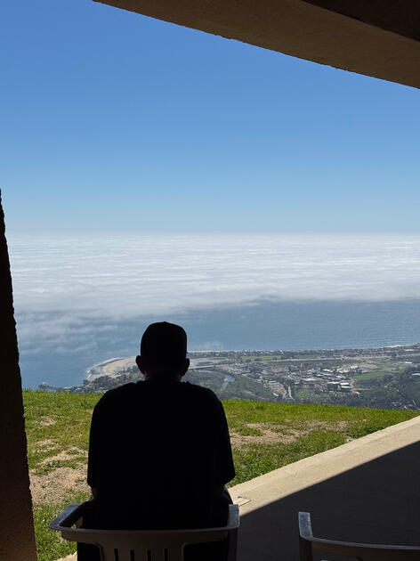 Dan looking outwards